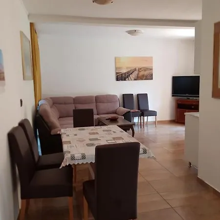 Leander Ház Casa vacanze *