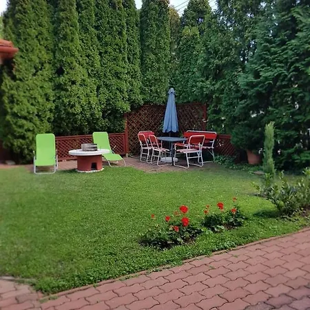 Leander Haz Prázdninový dům Balatonszarszo